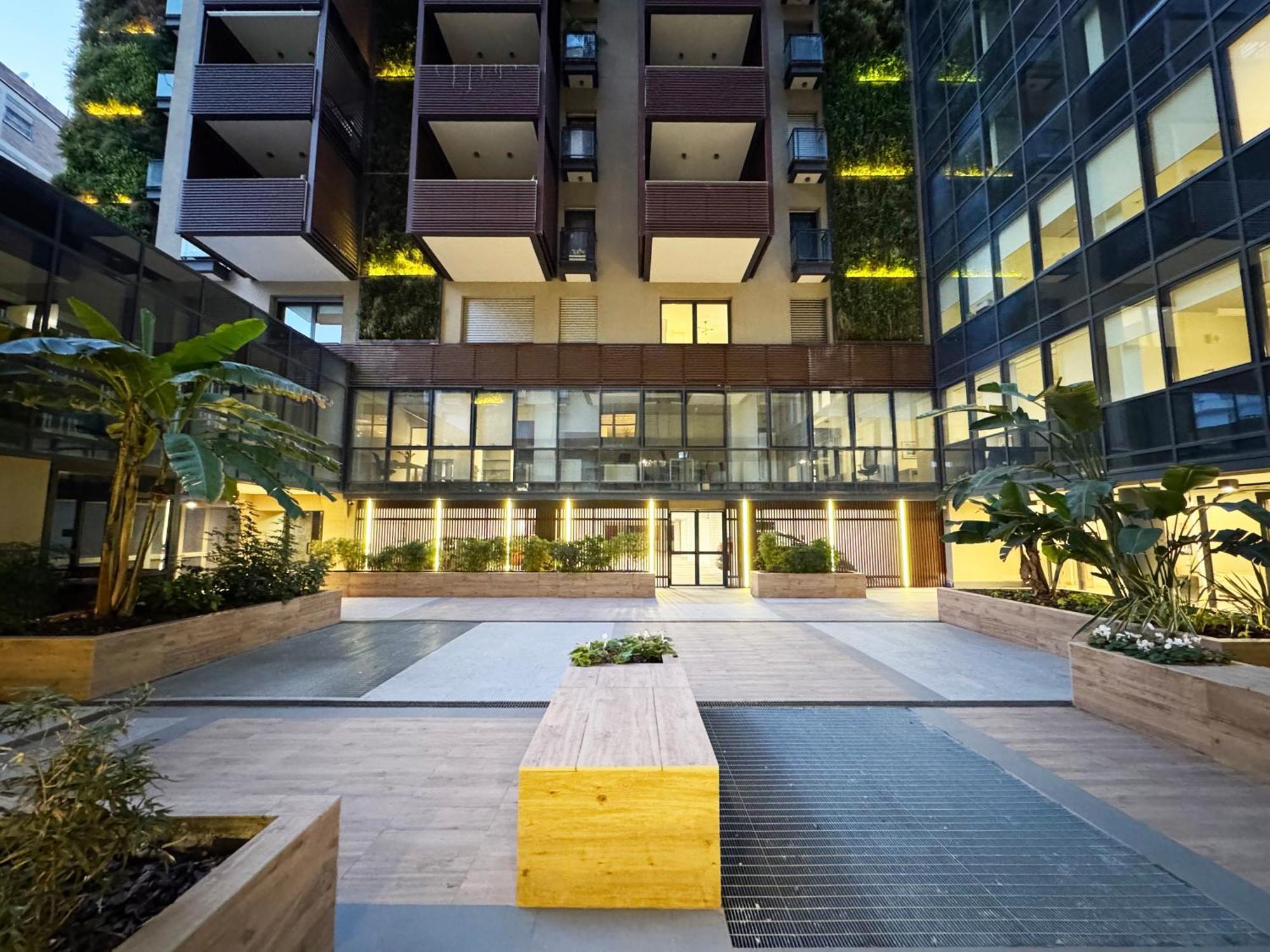Aurealiving - Sage Luxury With Air Conditioning, Fast Wifi And Free Gym Appartamento *